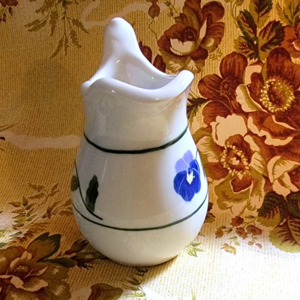 COPY - 🌿 Hartstone Pottery Pansy Design Pitcher/Creamer 🌿🌿 EUC - Picture 8 of 9